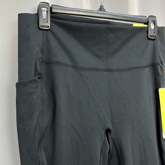 All in motion, high-rise leggings. 1310 - Picture 2 of 10